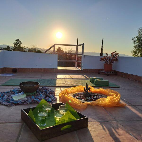 Sabine Tscharntke, Yoga macht glücklich, Deko DT Retreat