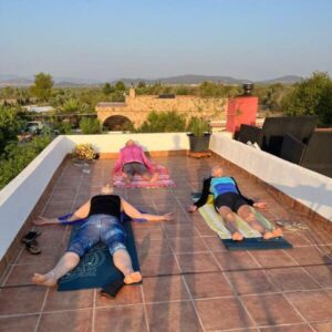 Elisa DT 600×600 Sabine Tscharntke, Yoga macht gluecklich, Abendyoga